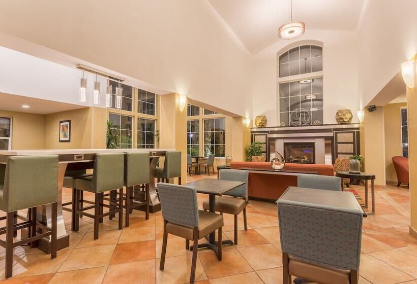 Holiday Inn Express Hotel & Suites Manteca, An Ihg