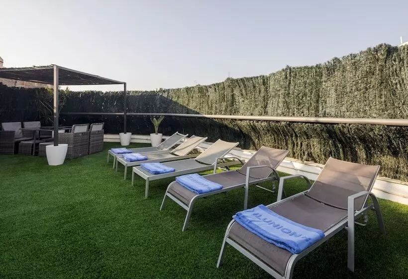 Отель Ilunion Auditori