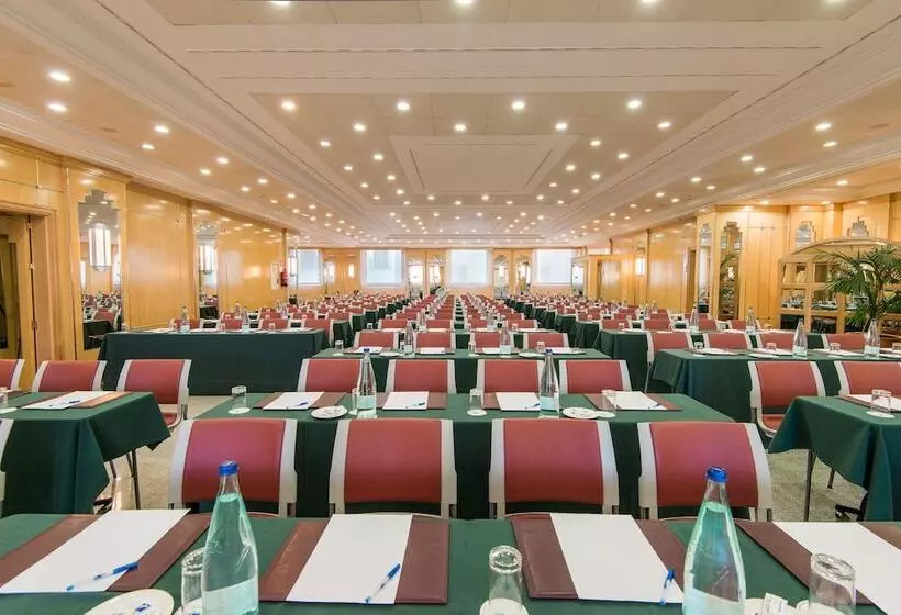 هتل Vp Metropolitano