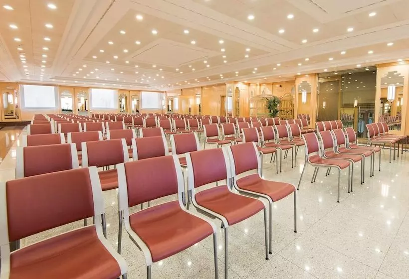 هتل Vp Metropolitano