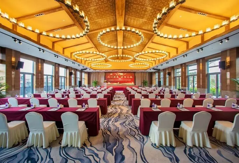 Hotelli Bright Qiandaolake Resort