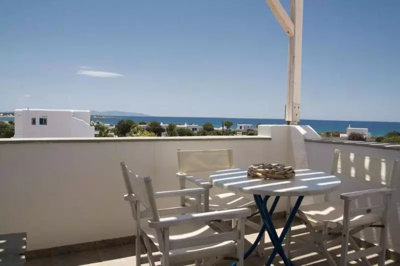 Dolphin Kastraki Studios