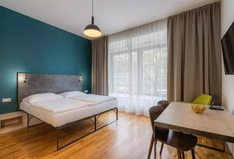 Ea Aparthotel Melantrich