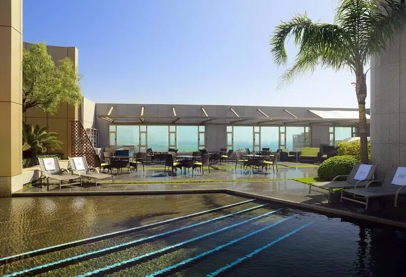 هتل Four Points By Sheraton Le Verdun