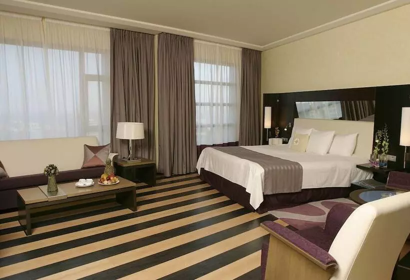 هتل Four Points By Sheraton Le Verdun