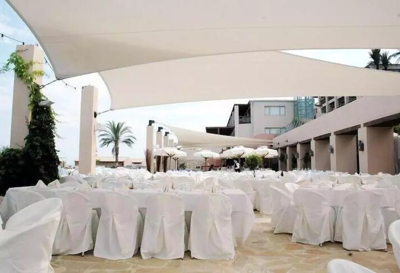 酒店 Ionian Blue Bungalows And Spa Resort