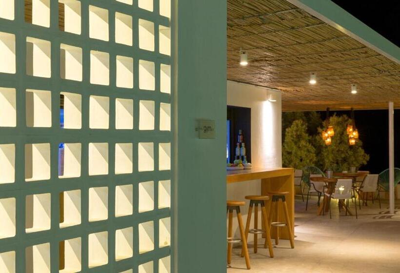 فندق Kamari Beach