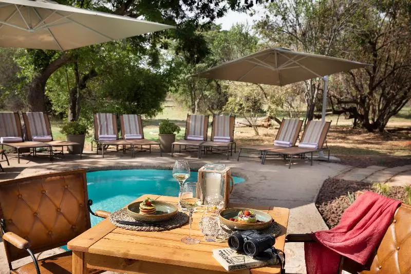 Hotel Kwafubesi Tented Safari Camp