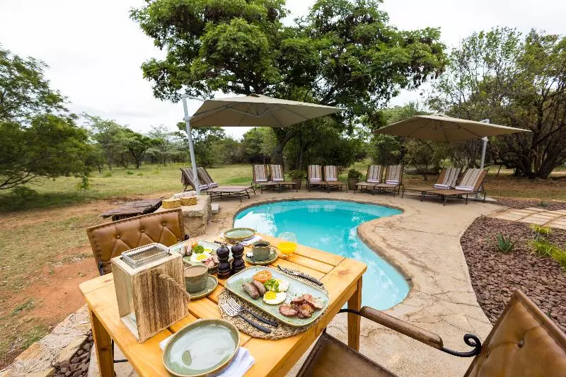 Hotel Kwafubesi Tented Safari Camp