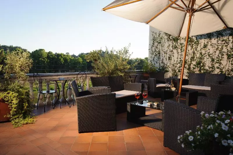 Hotelli Lungarno Vespucci 50