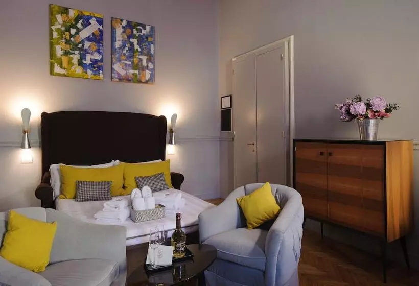 Hotelli Lungarno Vespucci 50