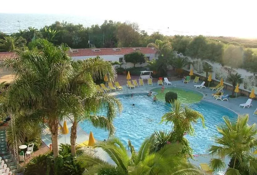 Отель Marina Club