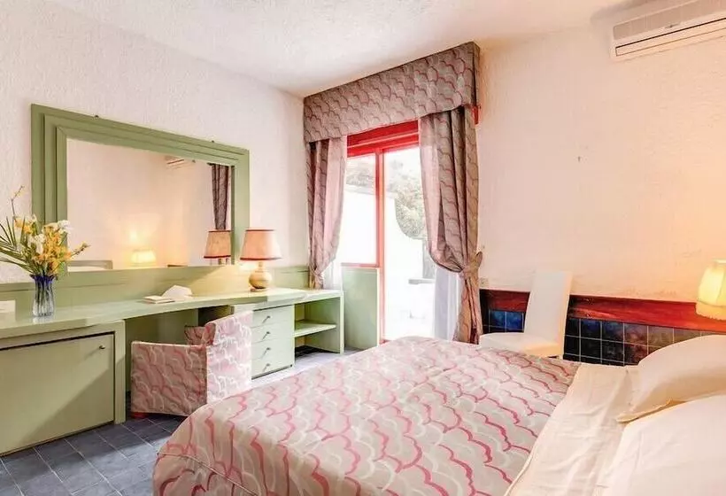 Отель Marina Club