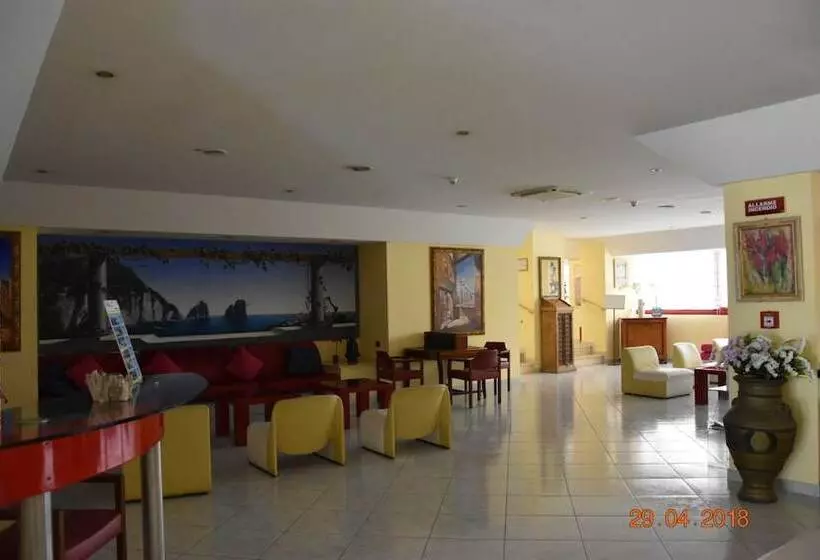 Отель Marina Club