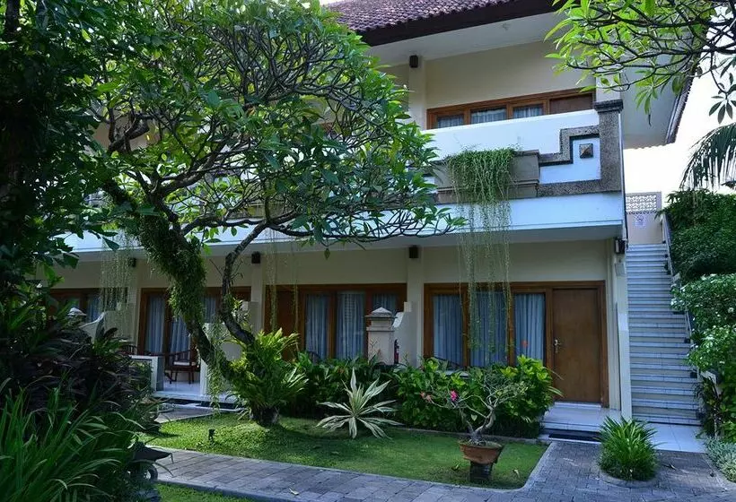 בית מלון כפרי Mentari Sanur