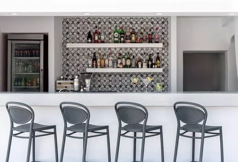 Otel Rivari Santorini