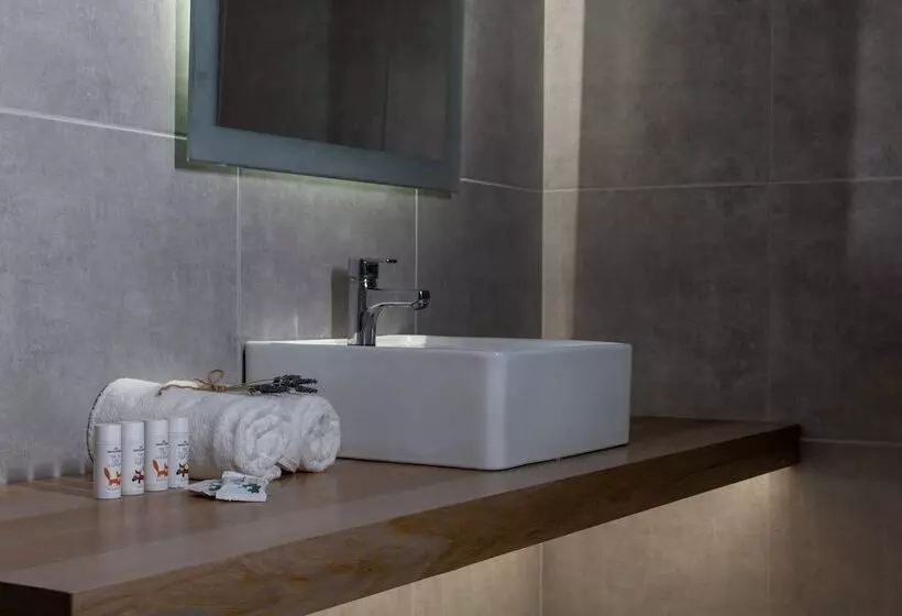 Otel Rivari Santorini