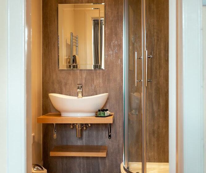 Hotell The Albany St Andrews