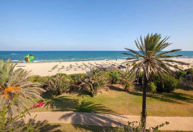 Oceana Hotel & Spa Focussed Adults