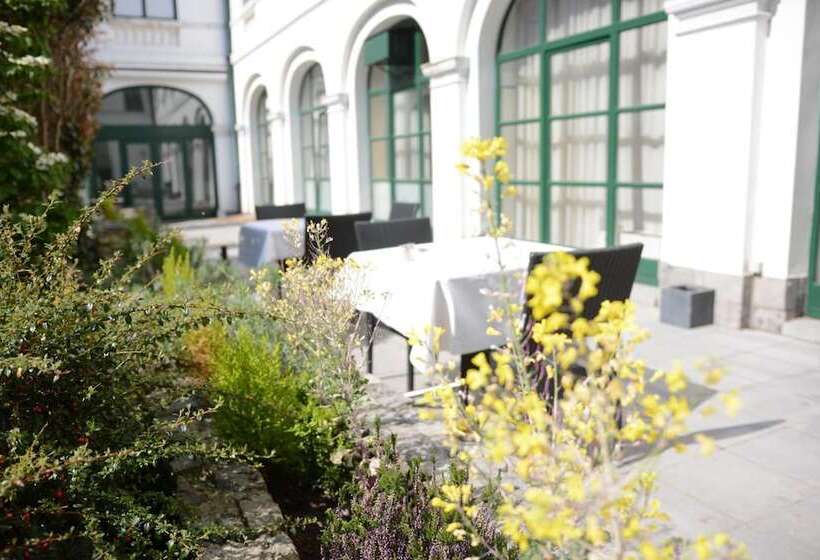 בית מלון כפרי Cathedrale