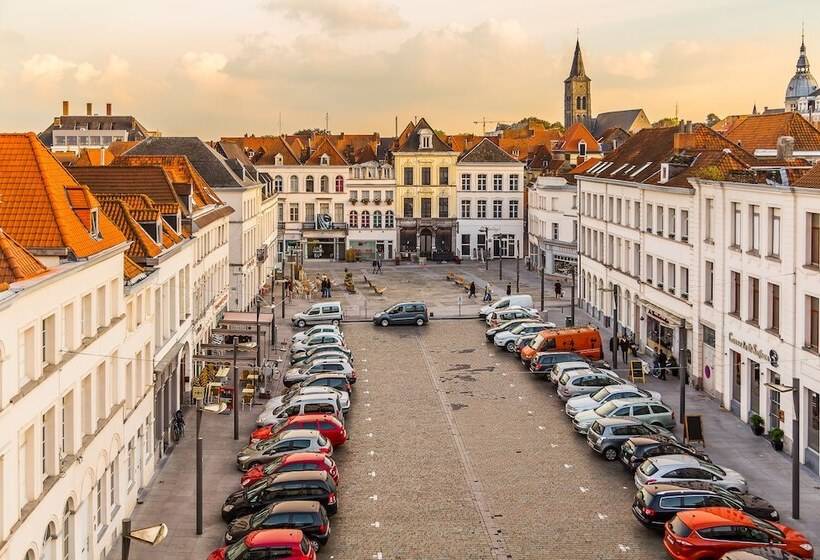 בית מלון כפרי Cathedrale