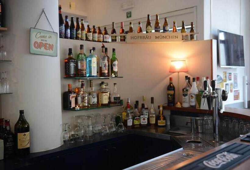 בית מלון כפרי Cathedrale