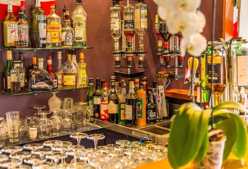 בית מלון כפרי Cathedrale