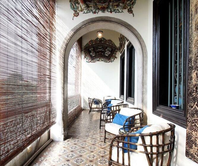Отель Cheong Fatt Tze The Blue Mansion