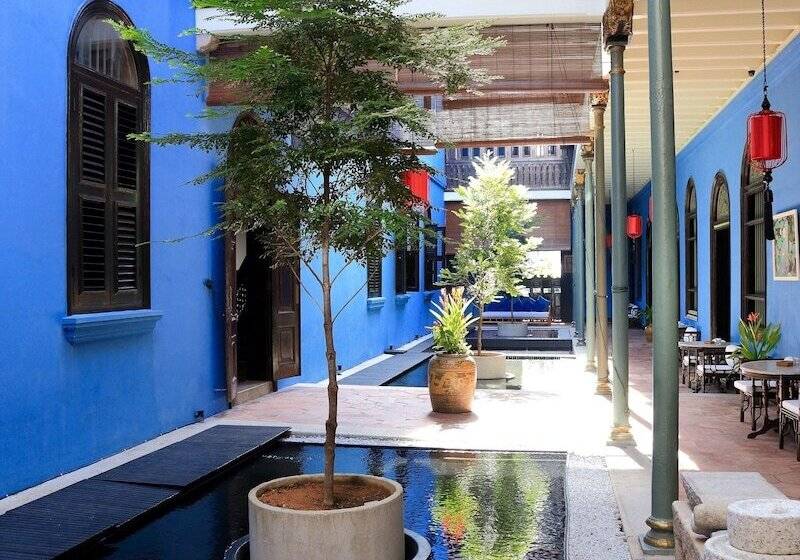 Отель Cheong Fatt Tze The Blue Mansion