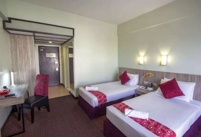 Отель Grand Continental Langkawi