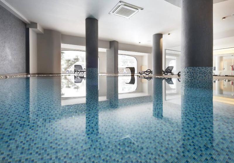 هتل Lalila Blue Suites