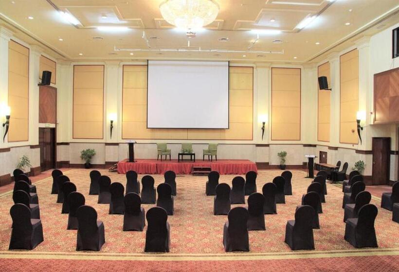 Hotel Miri Marriott Resort & Spa