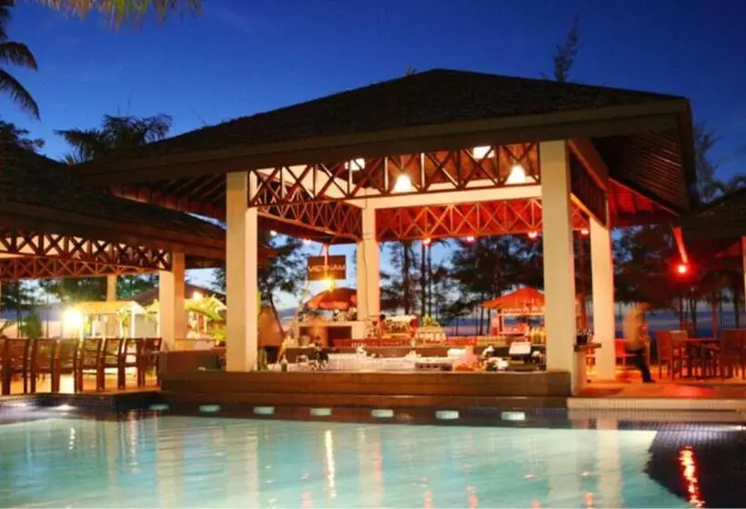 Отель Miri Marriott Resort & Spa