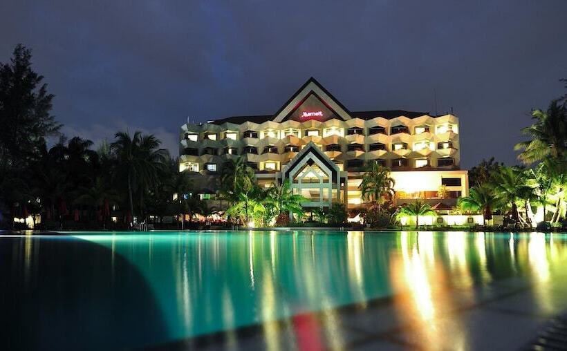 Hotel Miri Marriott Resort & Spa