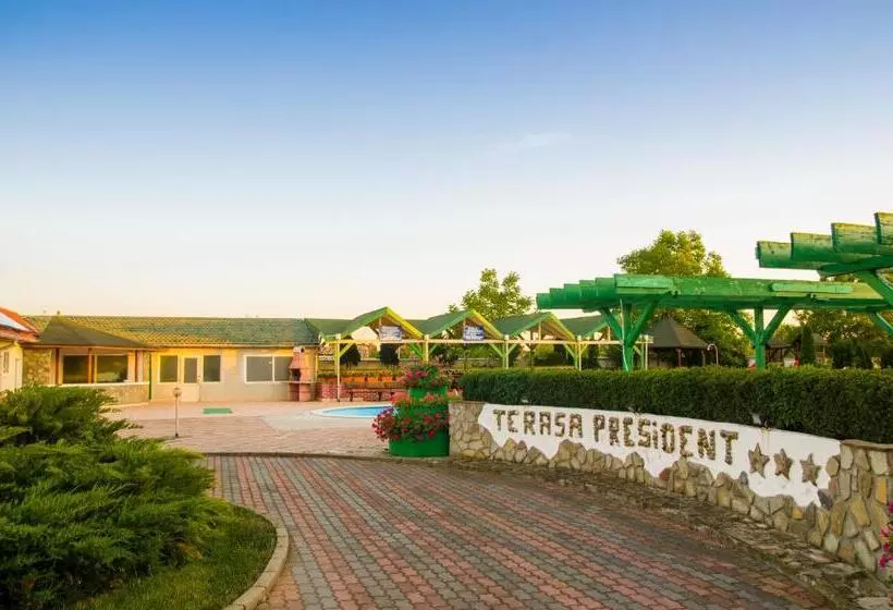 Отель President