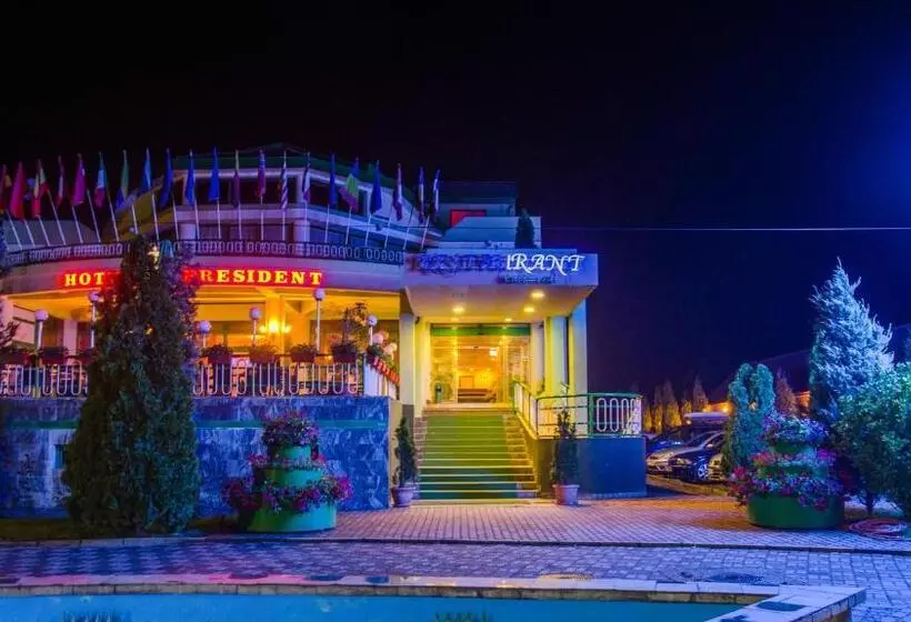Отель President