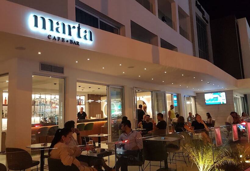 Anthea Hotel Apartments