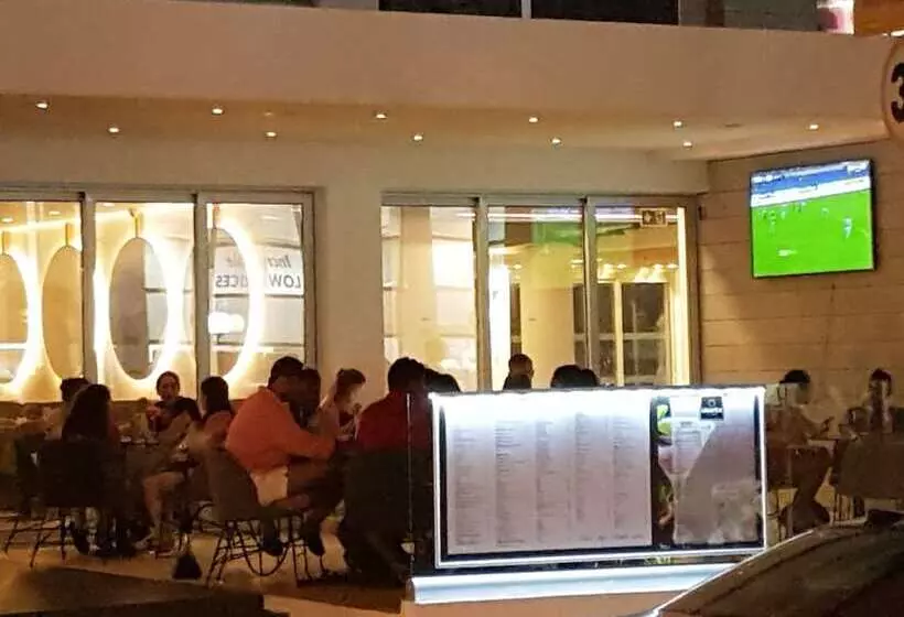 Anthea Hotel Apartments