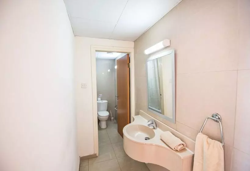 Anthea Hotel Apartments