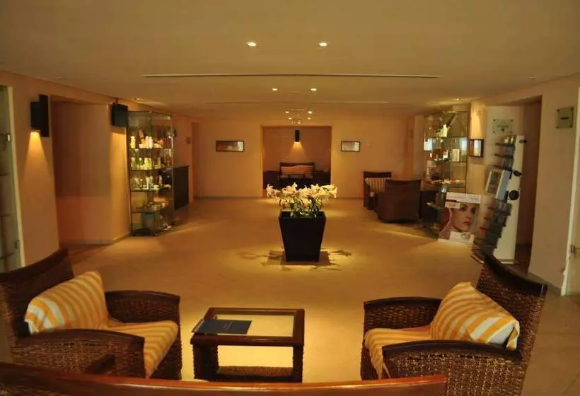 Отель Alhambra Thalasso