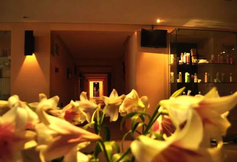 Отель Alhambra Thalasso