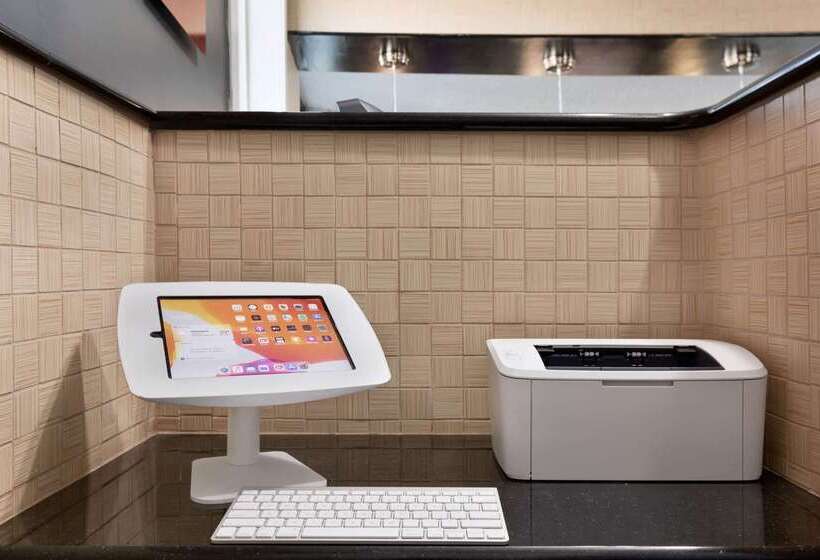 هتل Baymont By Wyndham Wilmington