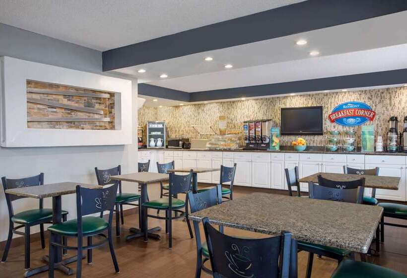 هتل Baymont By Wyndham Wilmington