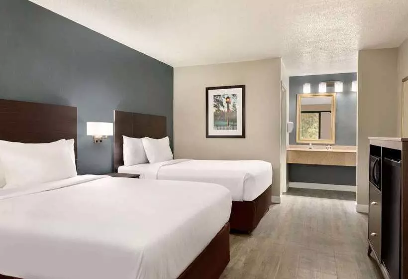 ホテル Baymont By Wyndham Wilmington