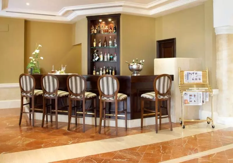 酒店 Candido 4* Sup