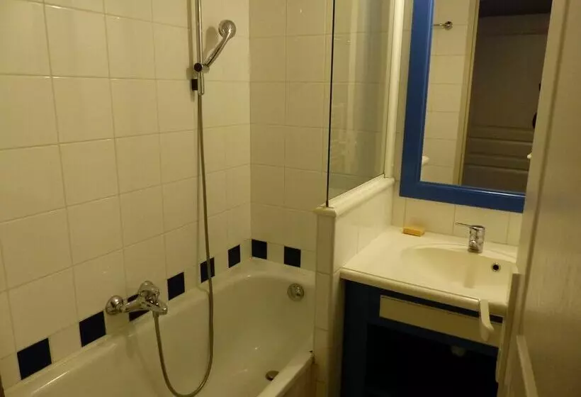 L  Eclose Cap Marine