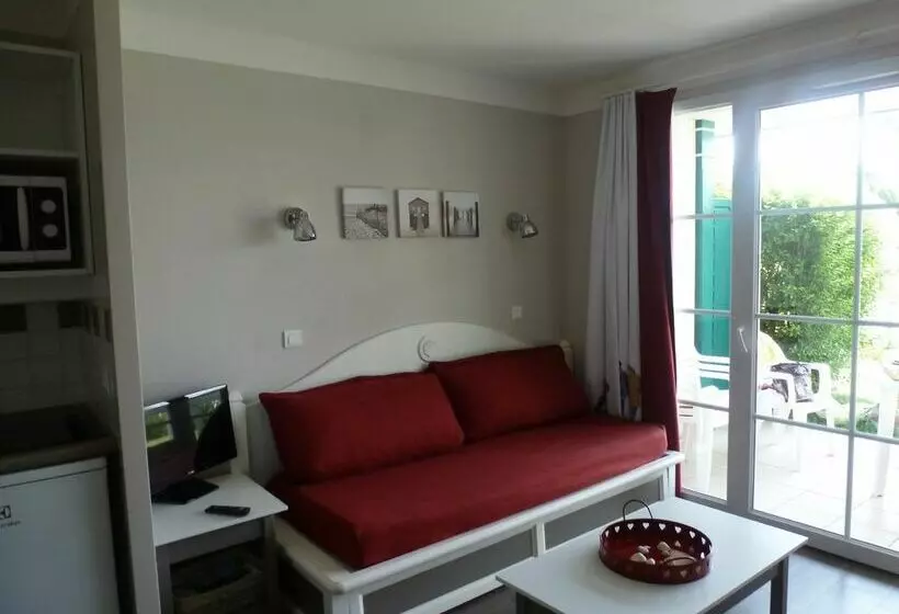 L  Eclose Cap Marine