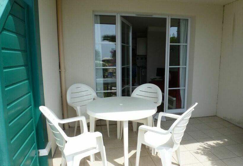 L  Eclose Cap Marine