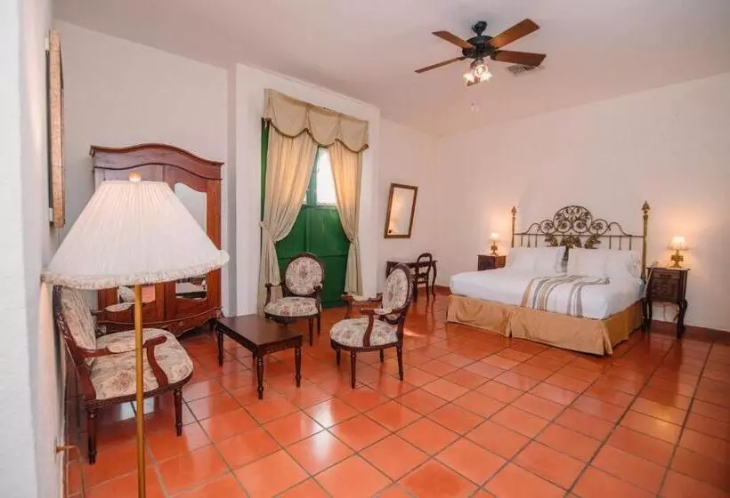 ホテル El Convento Leon Nicaragua