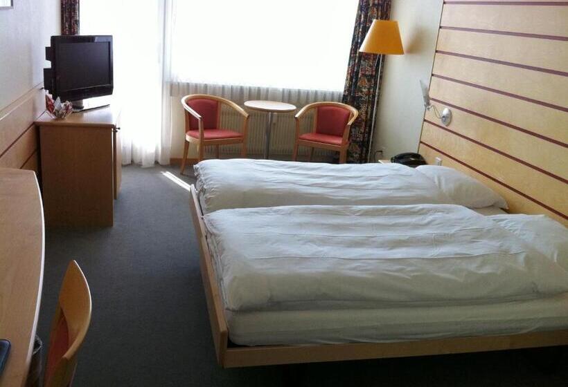 فندق Fontana Garni